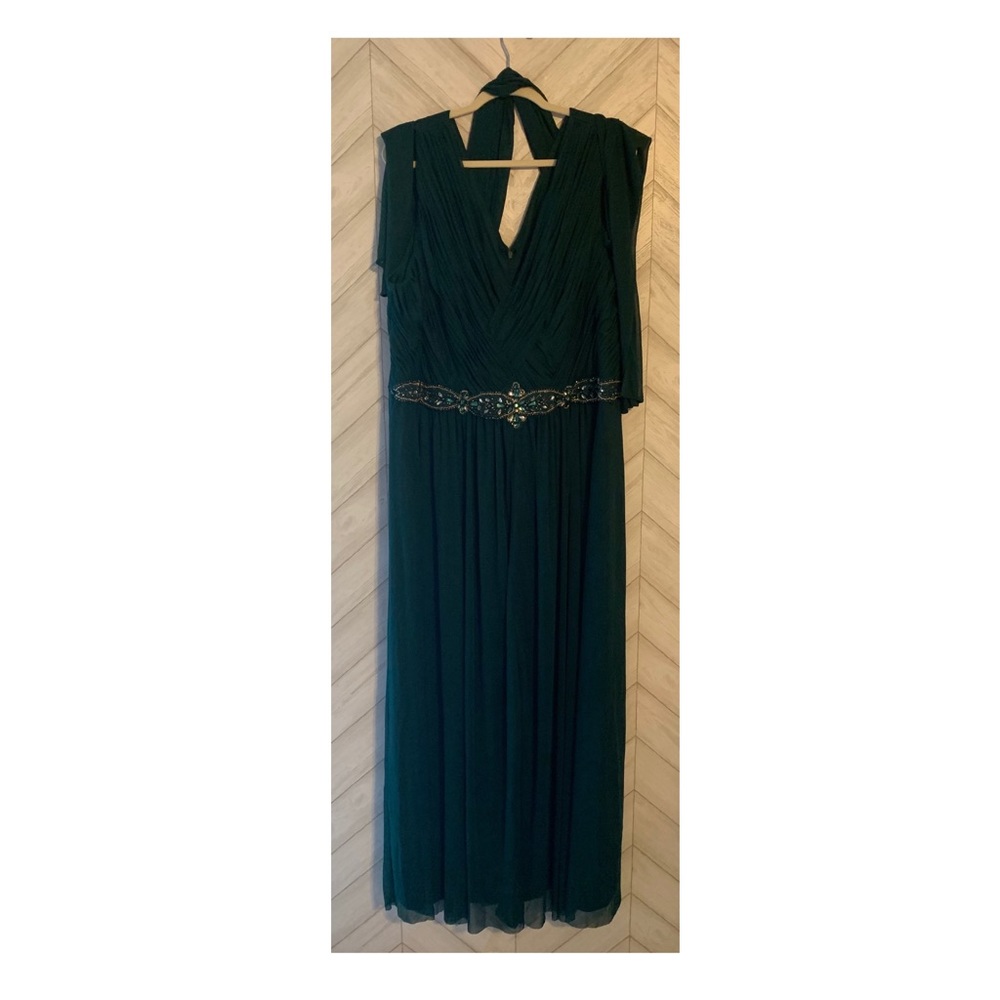 NWT  plus size formal evening dress